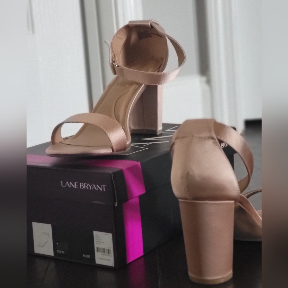 Heels - Picture 3 of 6
